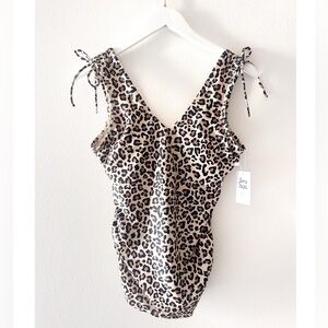 Lime Ricki Leopard print top L